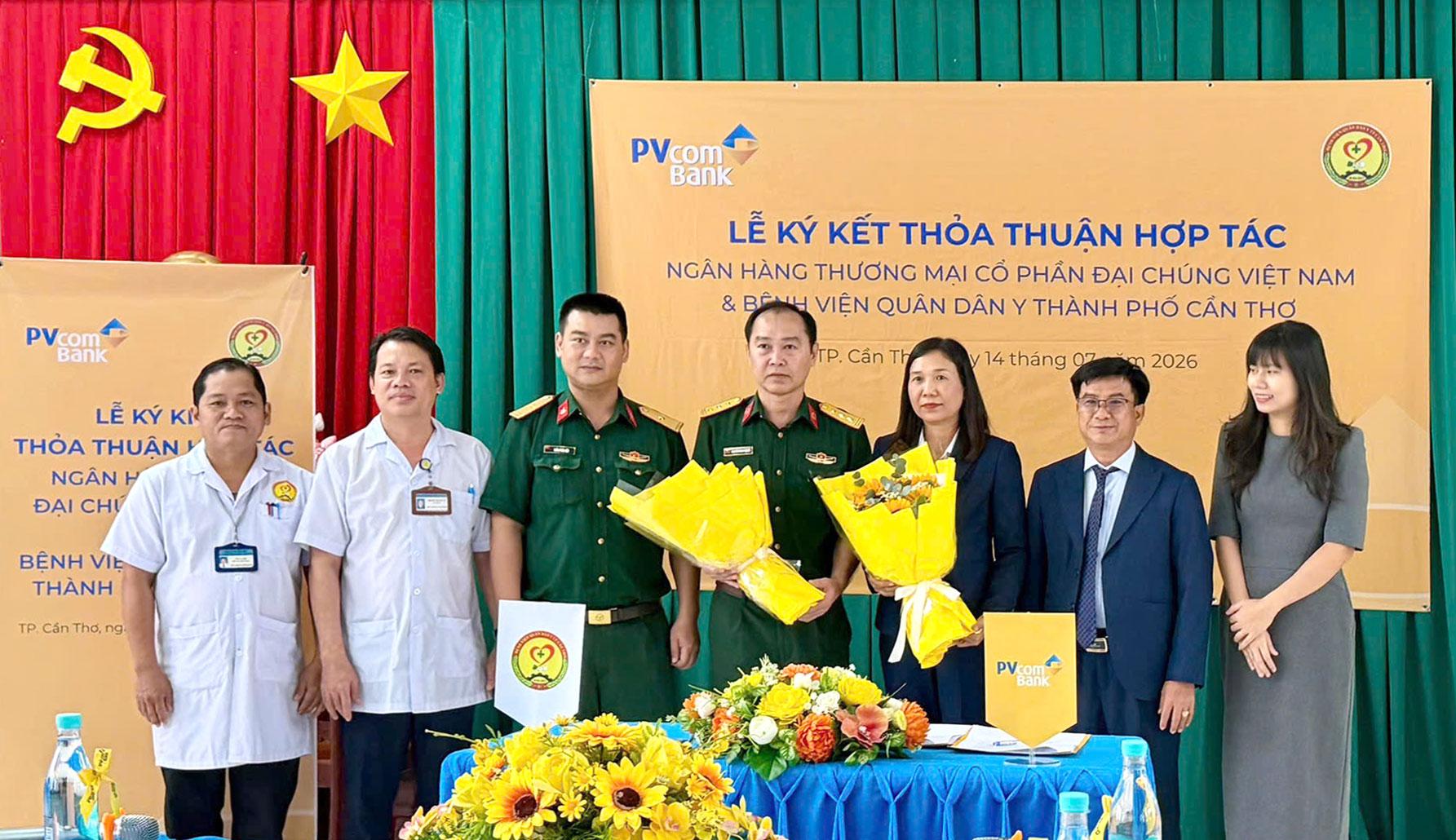 Ảnh minh họa: Với các giải pháp thanh toán hiện đại của PVcomBank, người bệnh và người nhà giảm thời gian chờ đợi tại bệnh viện