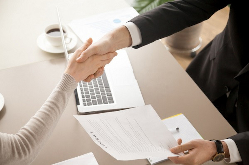 vay ngân hàng/các tổ chức tín dụng bằng tín chấp
